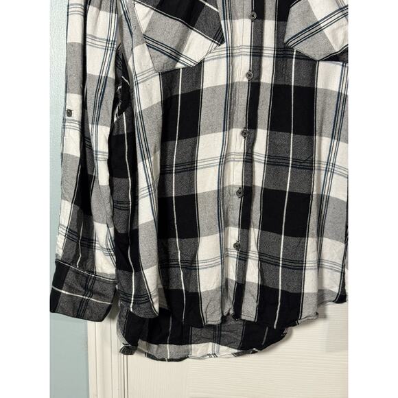 Lane Bryant Black And White Plaid Button Up Shirt, Super Soft, Size 24 - Picture 3 of 6